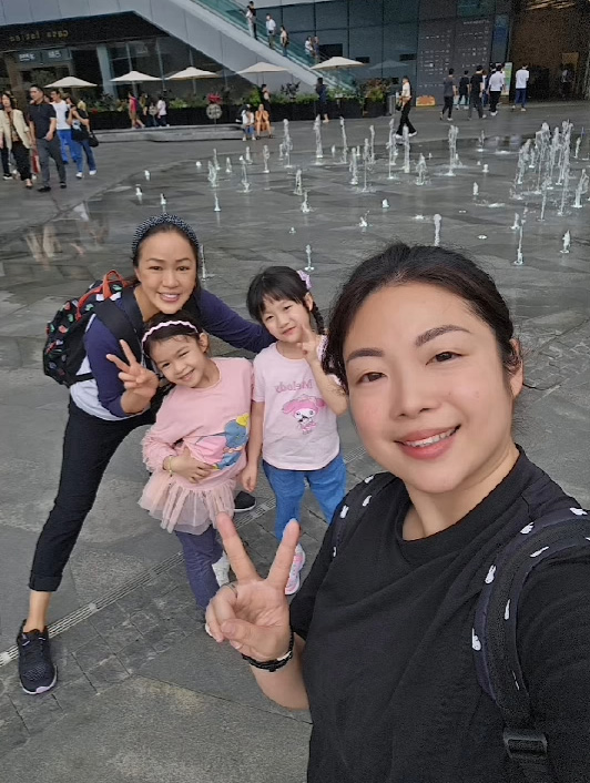 李漫芬經(jīng)羅湖北上紀(jì)錄恐怖人潮12 李漫芬經(jīng)羅湖北上紀(jì)錄恐怖人潮12