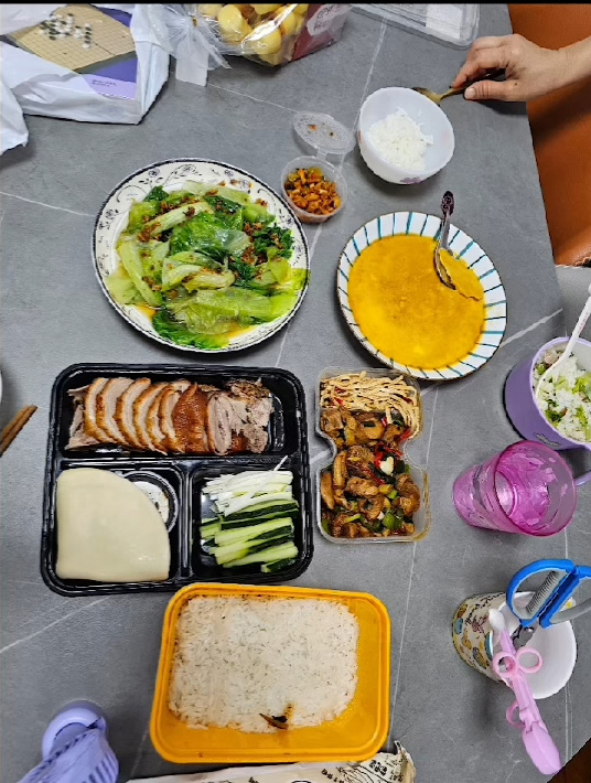 李漫芬經(jīng)羅湖北上紀(jì)錄恐怖人潮 李漫芬經(jīng)羅湖北上紀(jì)錄恐怖人潮