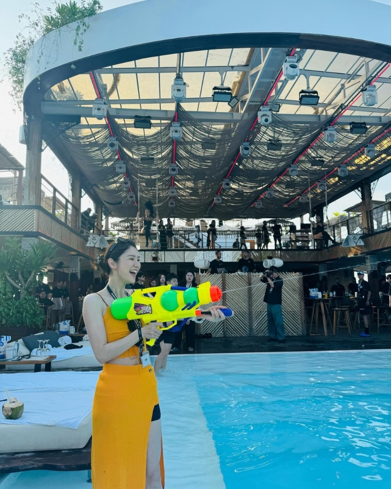 林峯老婆獨自去布吉狂歡？4