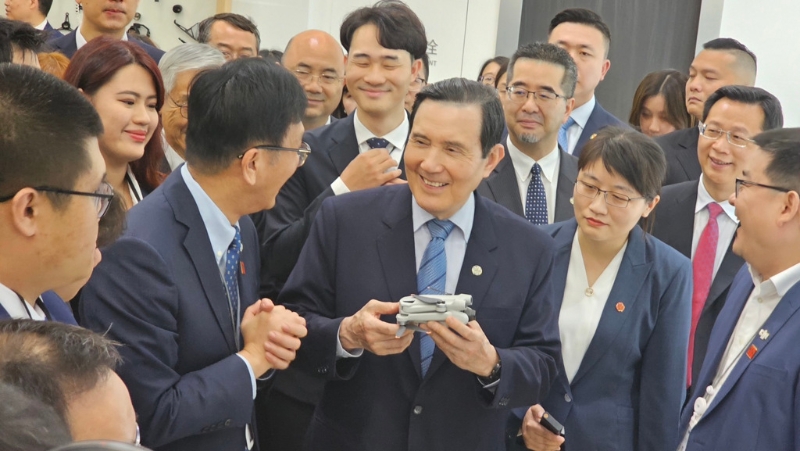 馬英九抵達(dá)深圳首站前往大疆創(chuàng)新公司