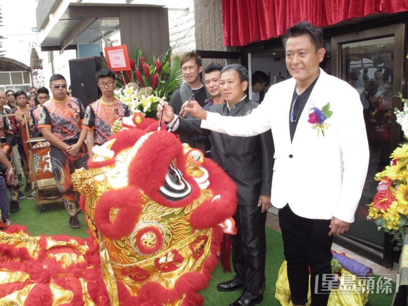 魏駿杰2017年投資七位數(shù)，與友人合資于西貢開設(shè)7,000呎的海景泰國菜餐廳。