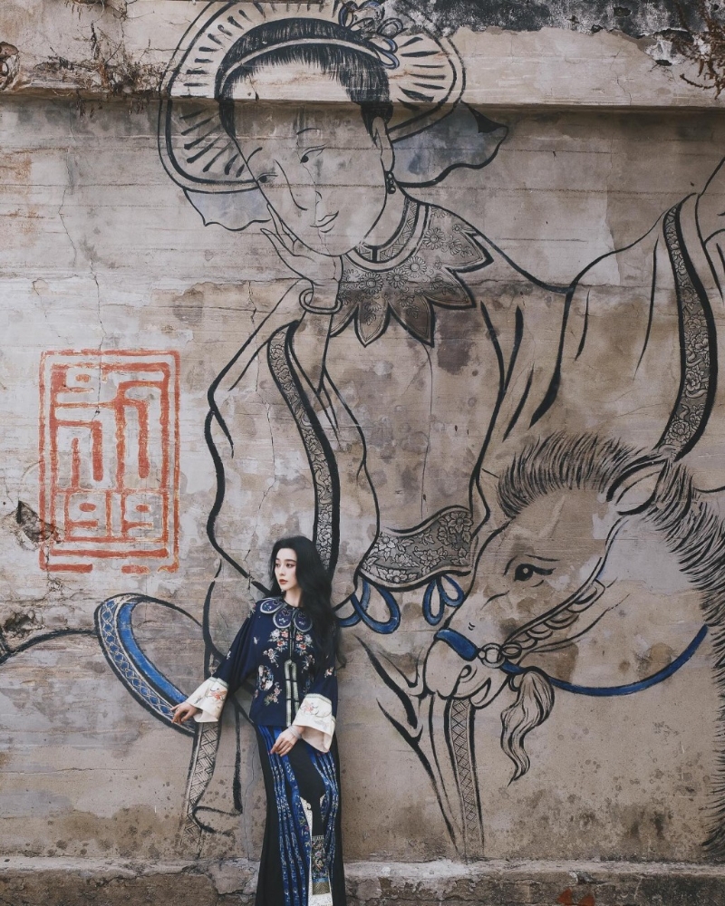 范冰冰近日到泰國工作。