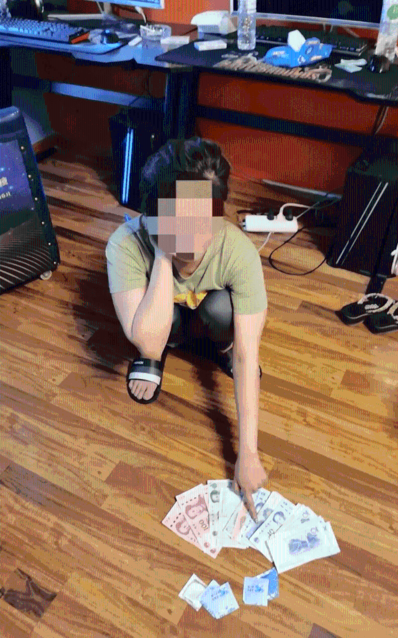 警方一舉抓獲以裴某、蒙某為首的違法犯罪嫌疑人16名。1