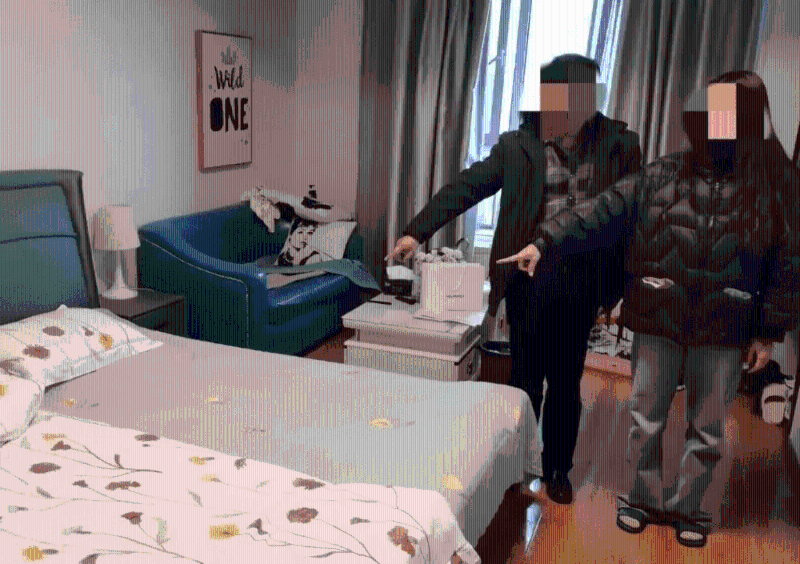 賣(mài)淫集團(tuán)主要犯罪嫌疑人5名，賣(mài)淫嫖娼人員11名。1