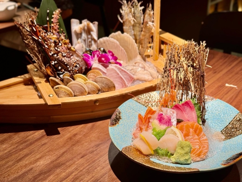 餐廳有自家船隻，由“得記海產(chǎn)”引入本地優(yōu)質(zhì)海鮮。