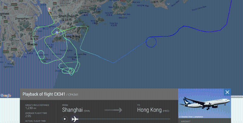 國泰CX 341 航班兩度降落香港機(jī)場失敗。Flightradar24 網(wǎng)站截圖