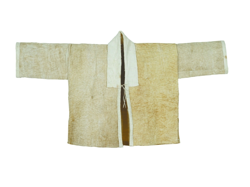 海南黎族樹皮衣（北京服裝學(xué)院民族服飾博物館圖）