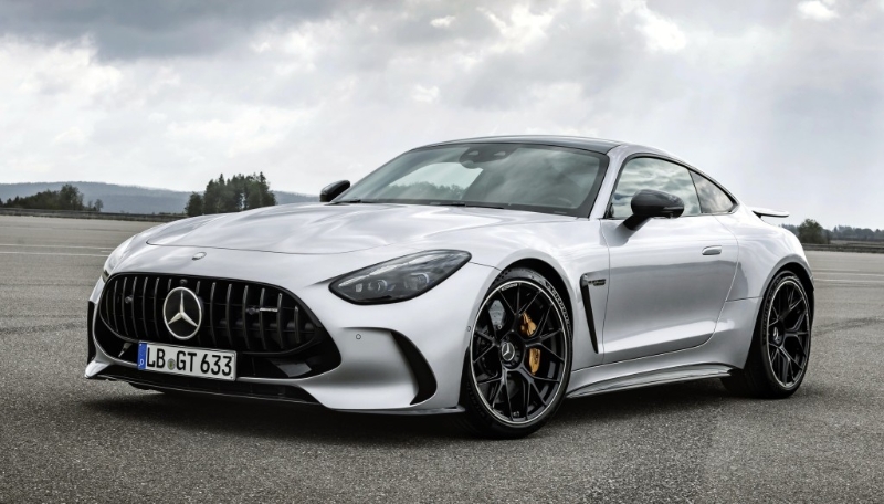 奔馳新款Mercedes-AMG GT 63 4Matic+ Coupe輸出馬力585ps。