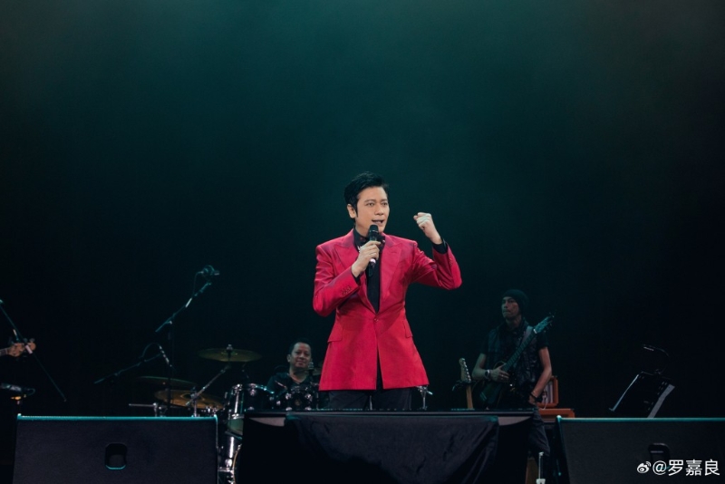 羅嘉良的近照顯得回春。