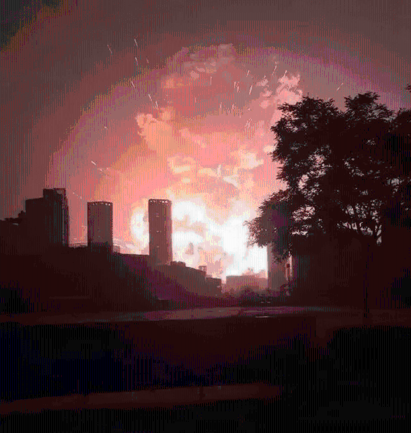 2015天津大爆炸威力驚人，出現(xiàn)突大蘑菇云。