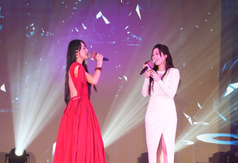 頒獎(jiǎng)典禮。