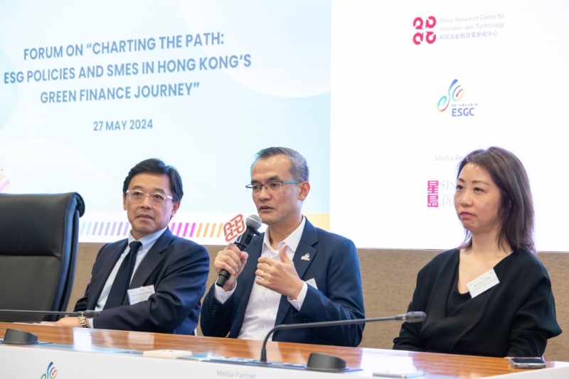 周憲本(中)倡導(dǎo)簡(jiǎn)化 ESG 實(shí)施流程 周憲本(中)倡導(dǎo)簡(jiǎn)化 ESG 實(shí)施流程