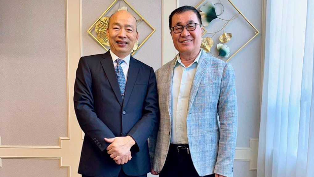 韓國(guó)瑜李四川合照 韓國(guó)瑜李四川合照