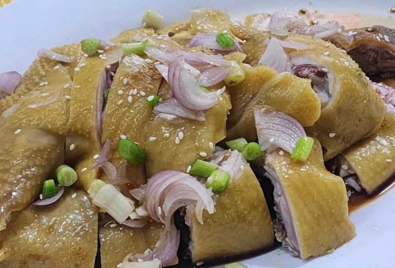 中山美食推介2024｜8. 利泰食店 位于舊城區(qū)的老牌消夜大排檔。（圖片來(lái)源：小紅書(shū)@過(guò)氣校紅高飛陳）