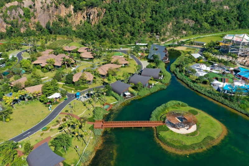 露營(yíng)小鎮(zhèn)