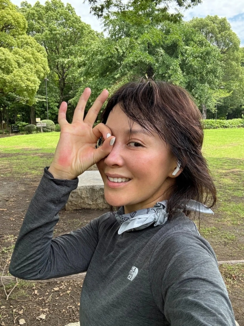 劉嘉玲在小紅書貼出跑步素顏照