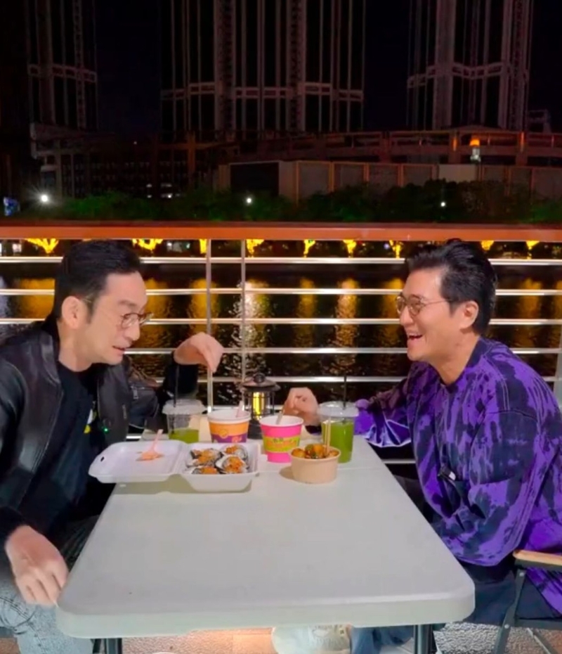 石岐興中廣場(chǎng)跟吳啟華食街頭小吃