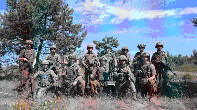 中白兩國軍人聯(lián)合分組演訓(xùn)。1