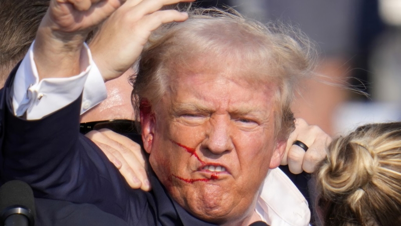 特朗普面對(duì)槍擊表現(xiàn)強(qiáng)硬?！∶缆?lián)社