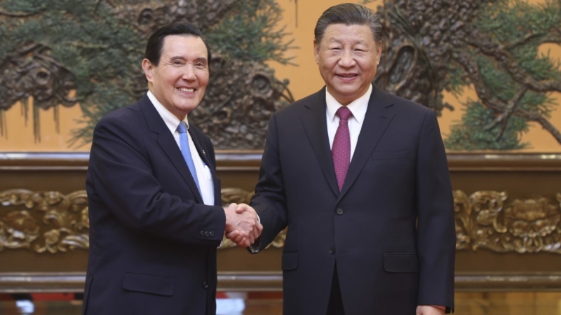 馬英九訪問內地，與習近平見面。新華社