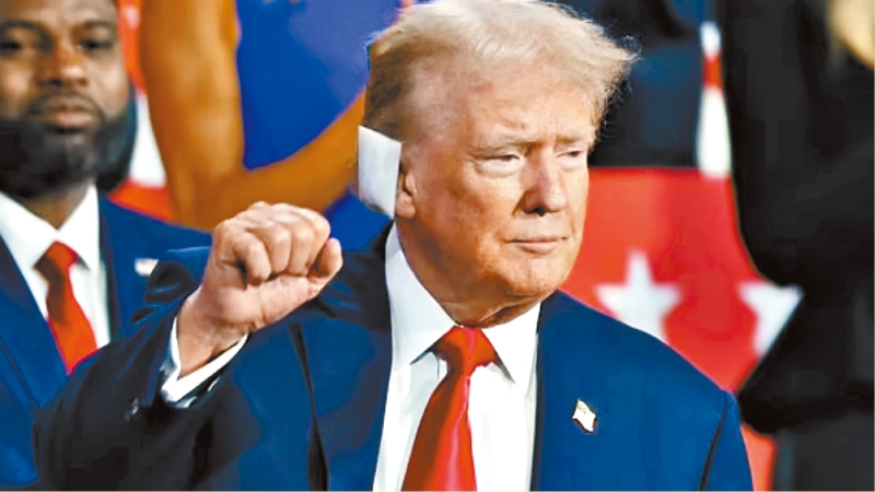 特朗普頭上包裹繃帶出席共和黨全國代表大會。