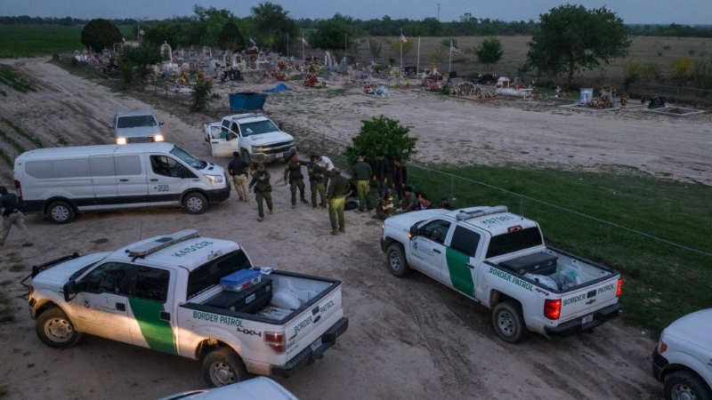 至少79名中國(guó)公民被菲扣押。