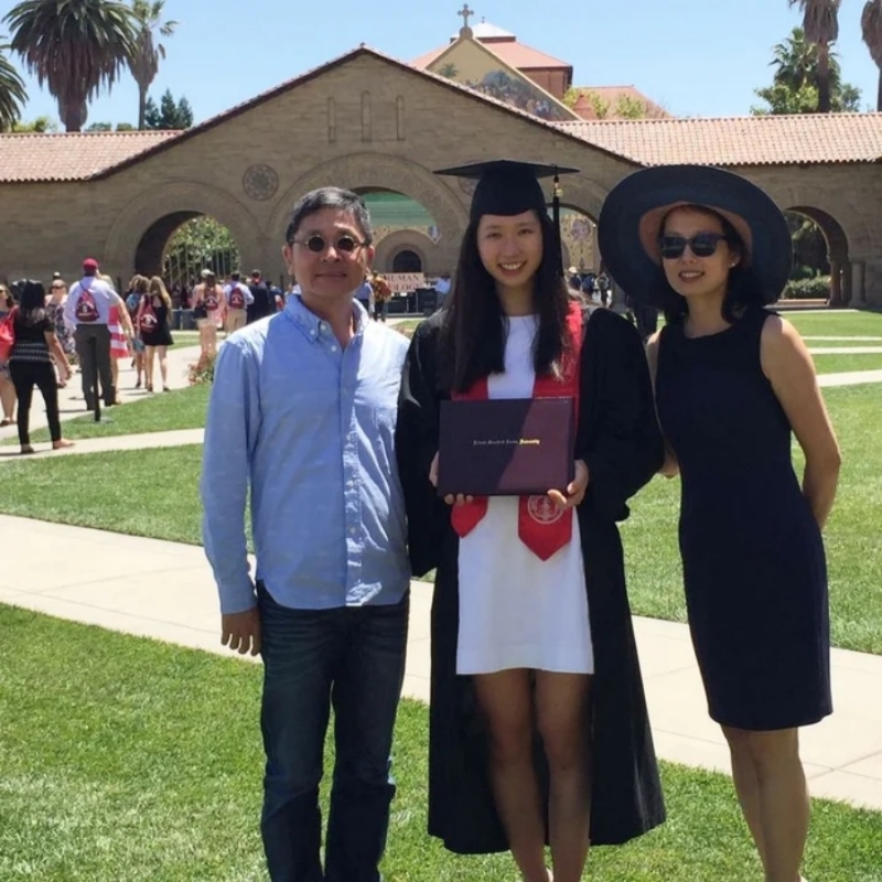 江旻愽于美國知名學府史丹福大學就讀完成學士學位。圖：IG@vmwkong