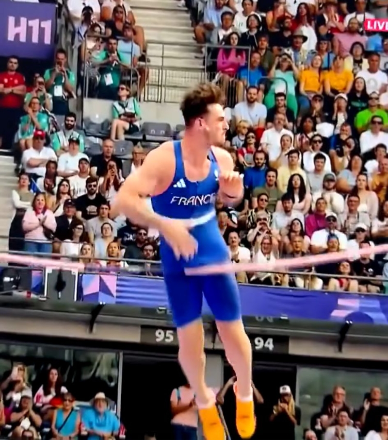 因Anthony Ammirati的“天賦本錢”晾在橫桿上。