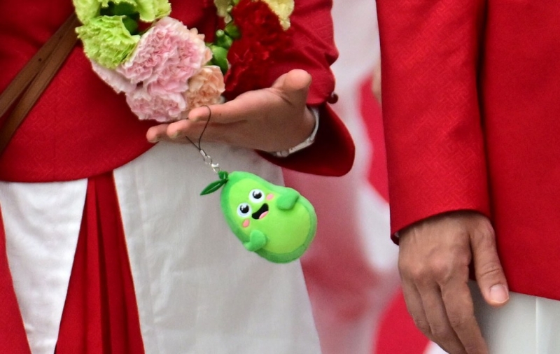 全紅嬋對(duì)「豆苗仔」愛不釋手。