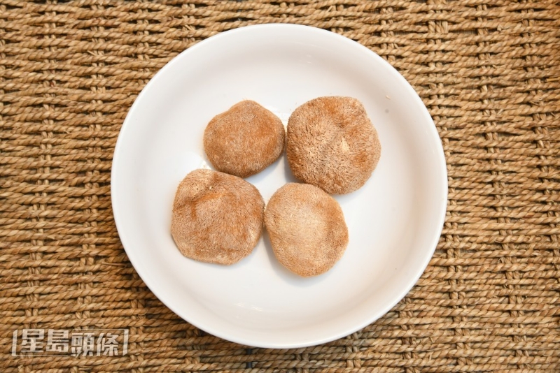 不同的菇菌干，各有獨(dú)特香味和功效。