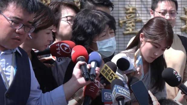 妻子送枕頭涼席被拒1 妻子送枕頭涼席被拒1