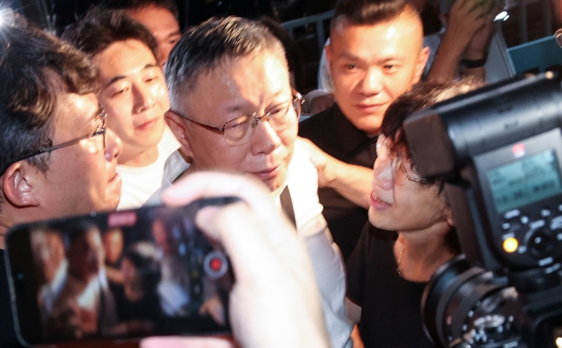 民眾黨主席柯文哲身陷京華城案。