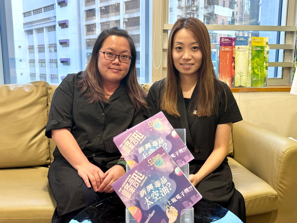 陳潔華(右)與李慧琪(左) 陳潔華(右)與李慧琪(左)