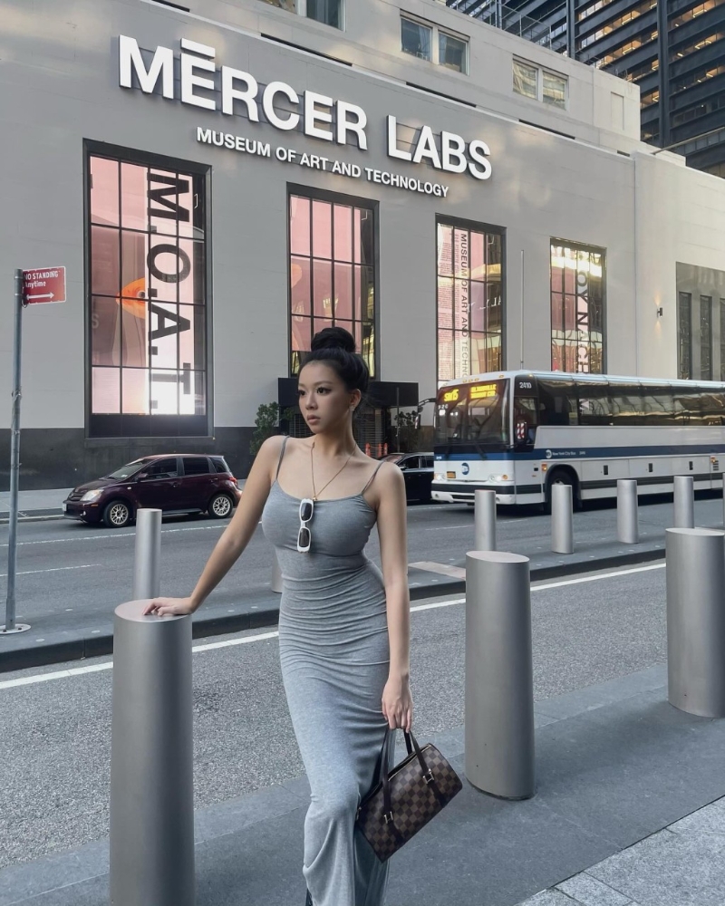 從梁嘉瑩的社交網(wǎng)可見她經(jīng)常周游列國。