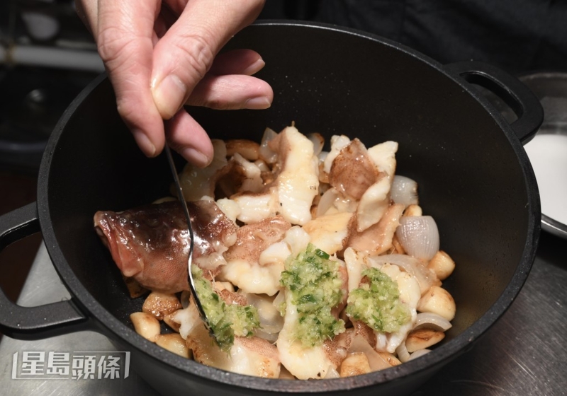 雞油蒜子?xùn)|星斑做法一絲不茍。