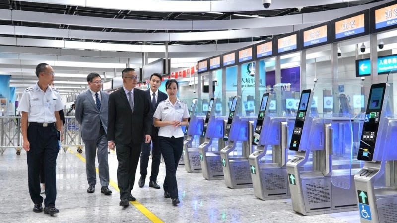 國慶黃金周入境處料854萬人次經(jīng)陸路進出香港