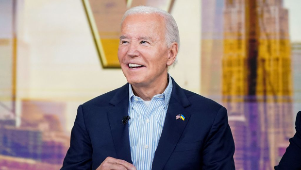 佩洛西逼他退選？