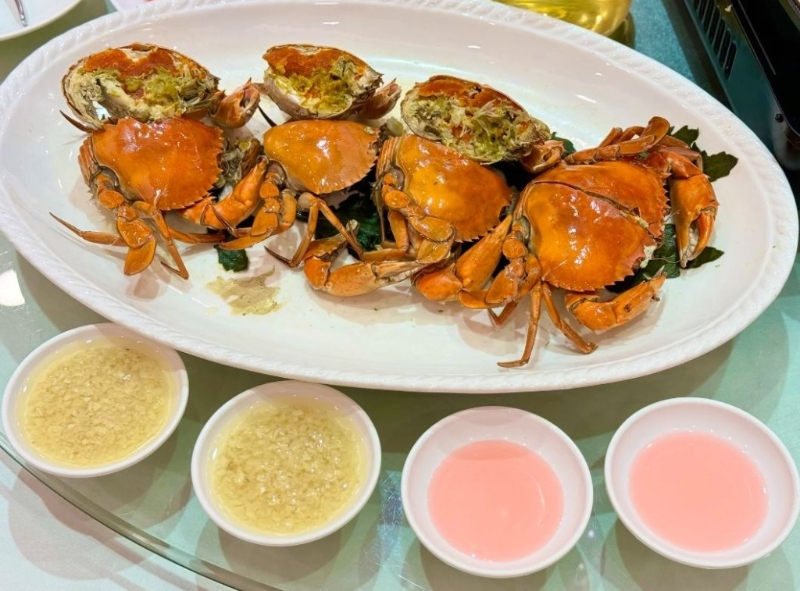 鯉魚(yú)門(mén)海鮮酒樓菊花葉蒸臺(tái)山頂角膏蟹