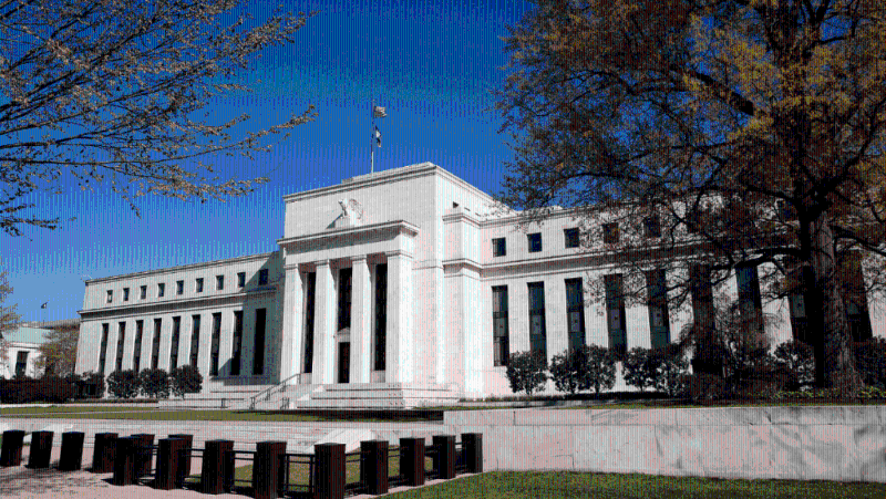 有市場(chǎng)人士認(rèn)為，由于最新非農(nóng)數(shù)據(jù)強(qiáng)勁，聯(lián)儲(chǔ)局11月，甚至今年余下時(shí)間可暫停減息。