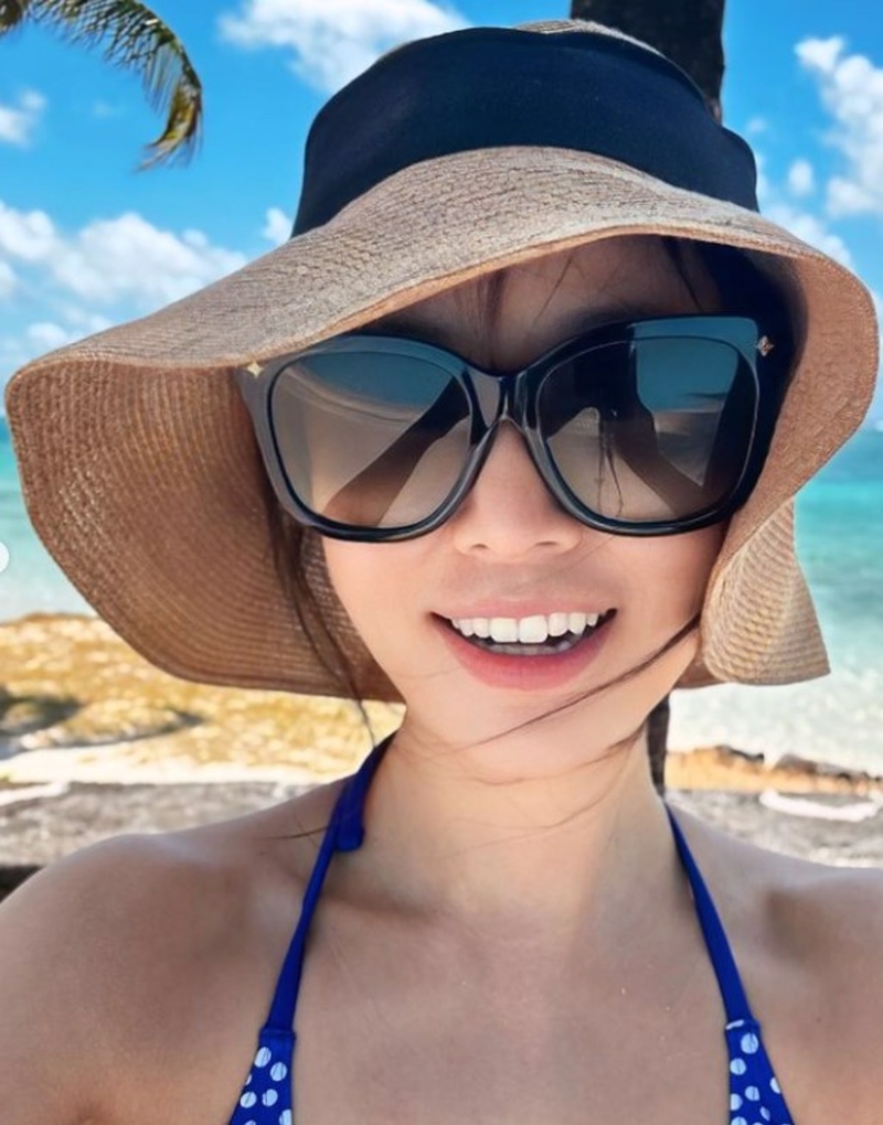 林心如罕見曬出泳裝照還微露香肩。（圖／loveruby_official Instagram）