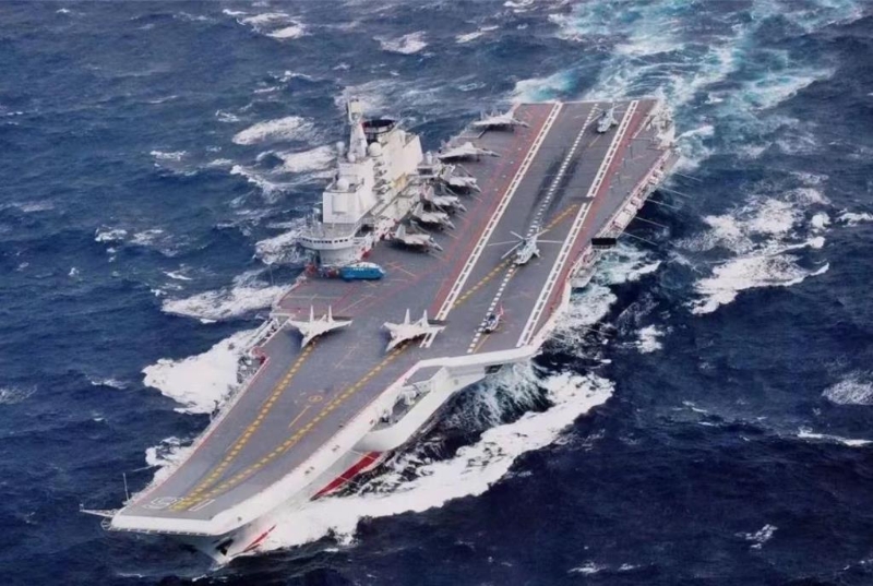 中國海軍第一艘航母遼寧艦。人民日?qǐng)?bào)