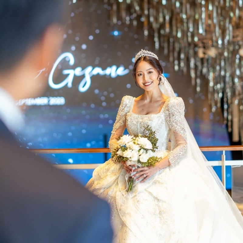 葉育均去年預(yù)備婚禮期間，意外發(fā)現(xiàn)頸上有明顯腫塊。