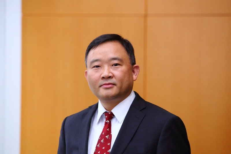 香港理工大學(xué)會(huì)計(jì)及金融學(xué)院副學(xué)院主任（研究）吳強(qiáng)教授認(rèn)為，香港在ESG和可持續(xù)發(fā)展領(lǐng)域具有重要優(yōu)勢(shì)，對(duì)支持中國(guó)的ESG和綠色金融發(fā)展發(fā)揮著關(guān)鍵作用。