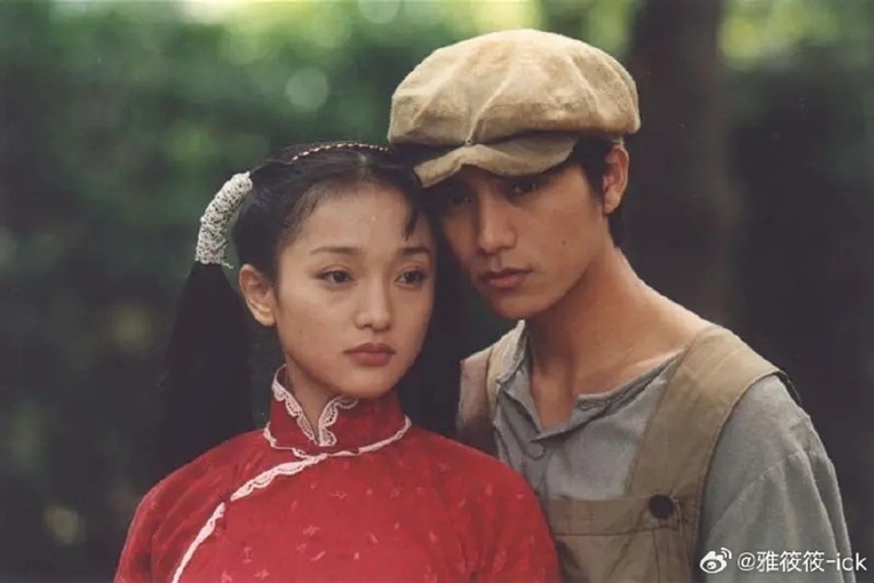 周迅和陳坤在2000年合作《像霧像雨又像風(fēng)》一拍即合。