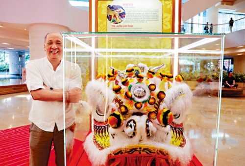 梁金華望傳承扎作技藝，教會大眾欣賞傳統(tǒng)。