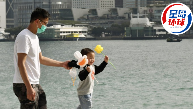 公仆每年享3日育兒假 公仆每年享3日育兒假