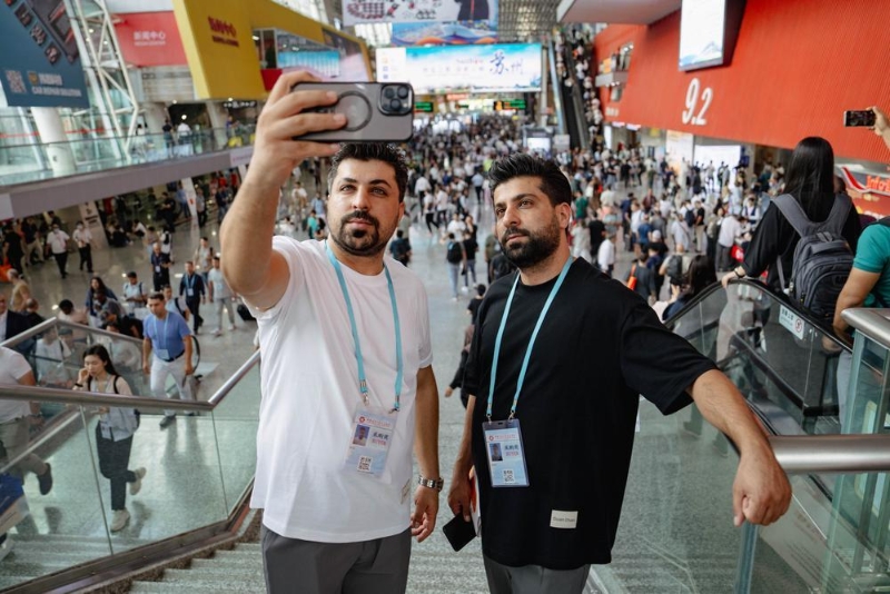 第136屆廣交會(huì)盛大開幕，來自全球的客商再次匯聚廣州