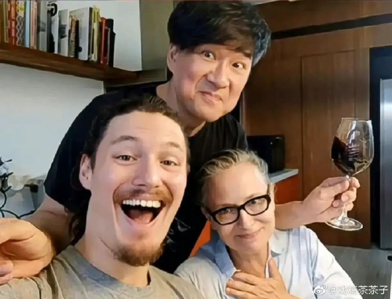 周華健與太太育有一子一女。