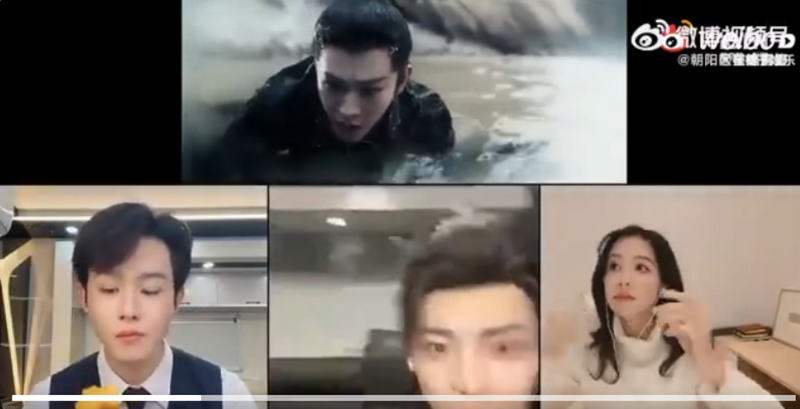 陳都靈直播時(shí)工作人員突然大吼。