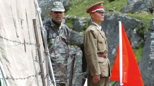 兩軍脫離爭(zhēng)議區(qū)接觸